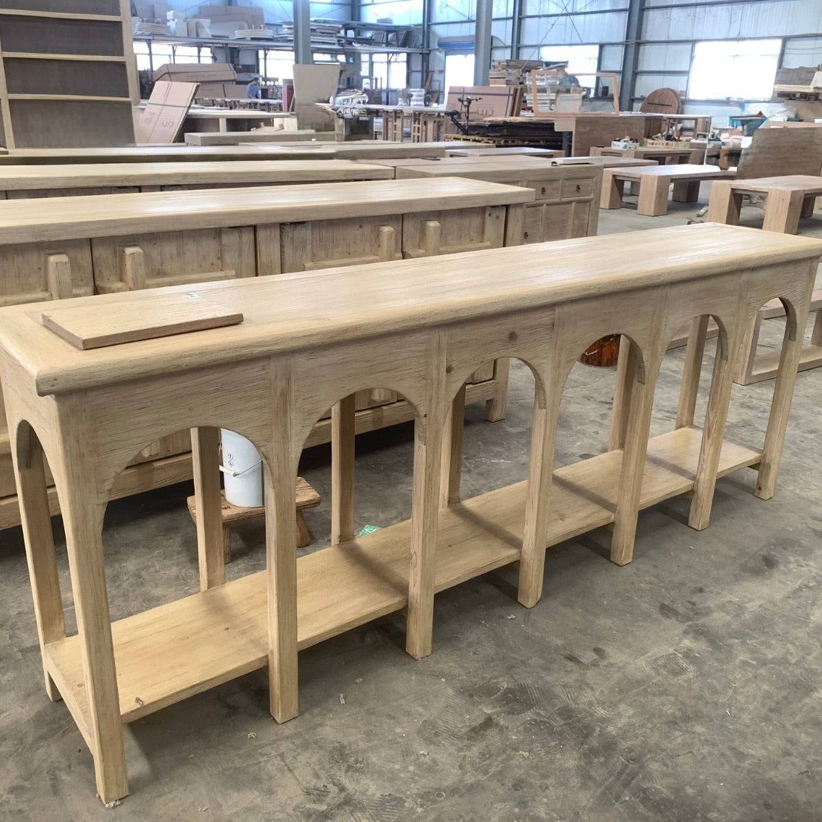 Mehraab Elm Console | 240 cm | Natural Elm