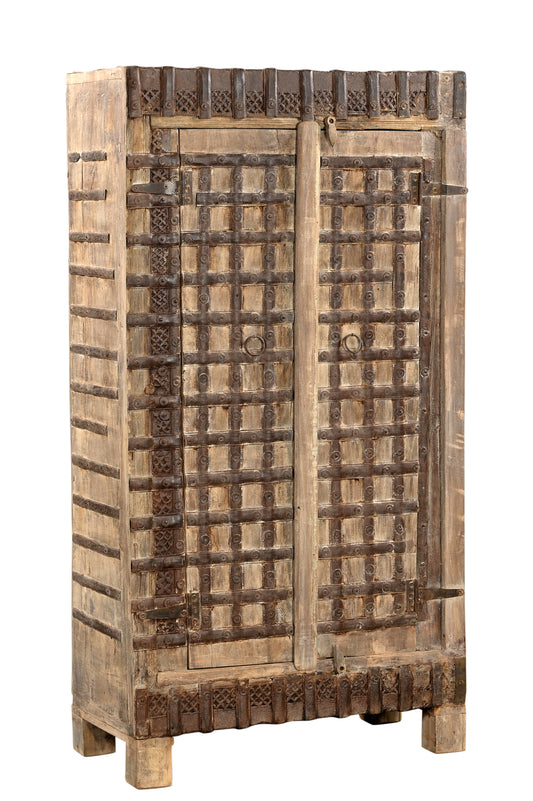 Vintage Indian Wooden Cabinet/Almirah (MVP11)