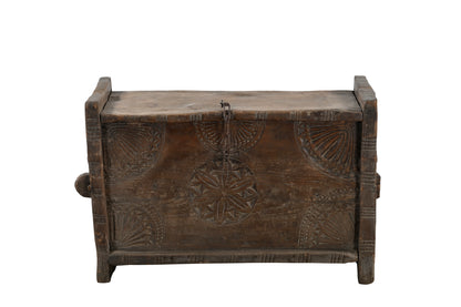 Vintage Indian Himachal Box (A26VP08)