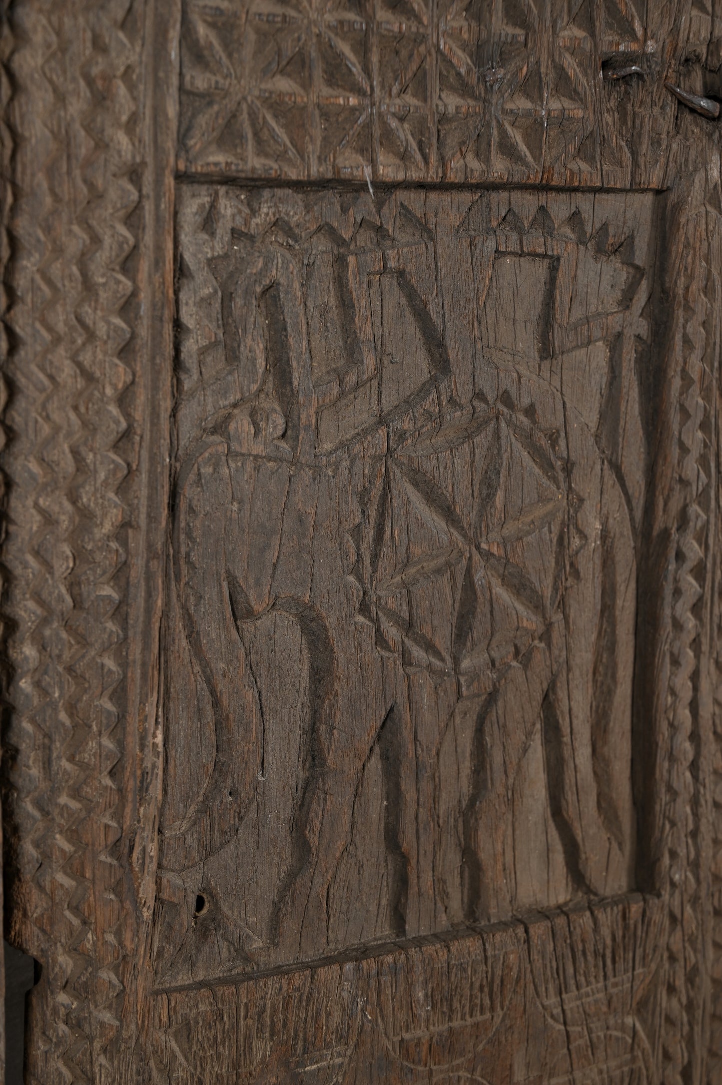 Vintage Indian Wooden Wall Panel (A26VP85)