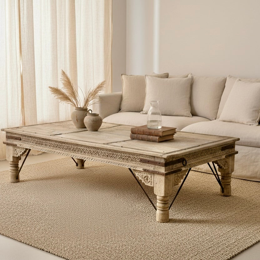 Vintage Indian Hand Carved Coffee Table (J25VP105)