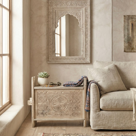 Vintage Indian Himachal Box (A26VP16)