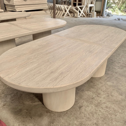 Hawaii | Dining Table | Natural Elm