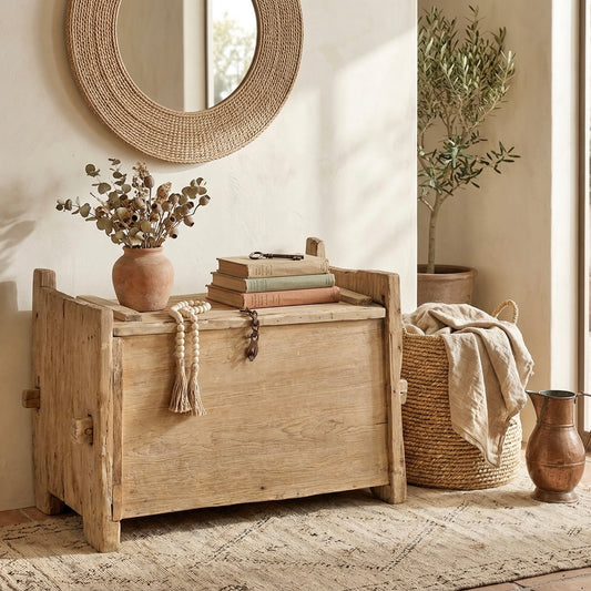 Vintage Indian Himachal Box (A26VP01)