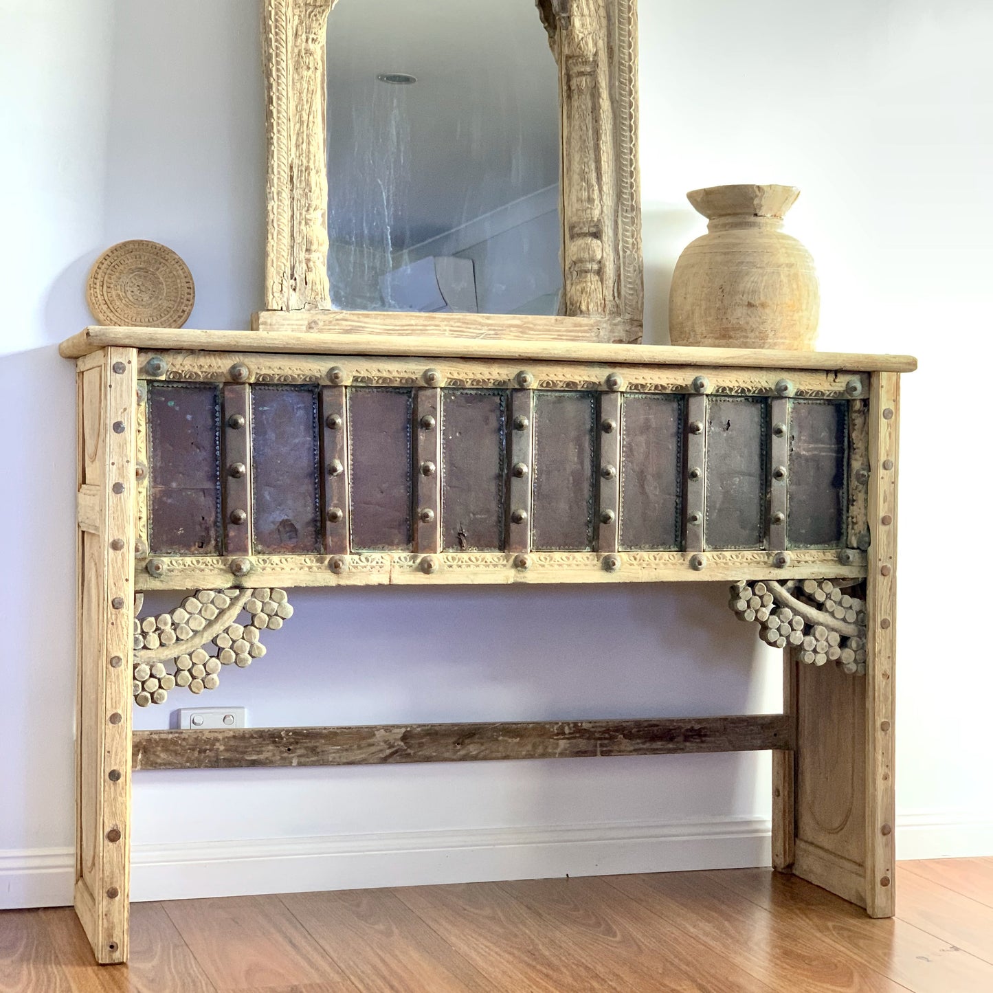 Vintage Indian Carved Console (176080)