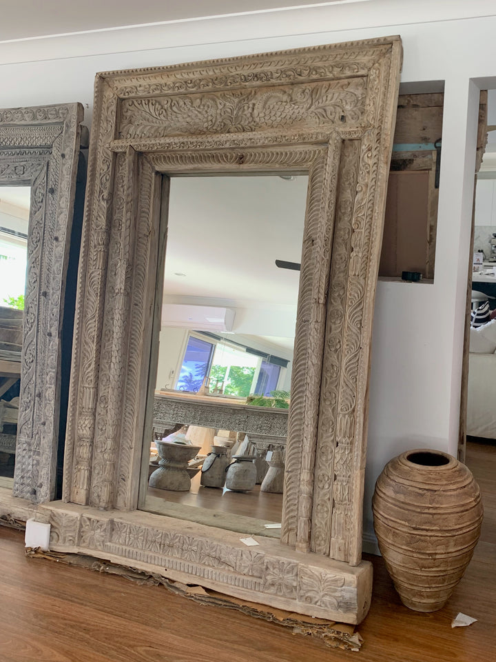 Vintage Mirrors – The-Byron